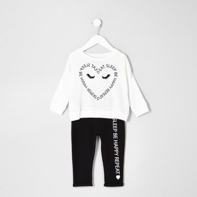 Mini girls cream heart print pyjama set
